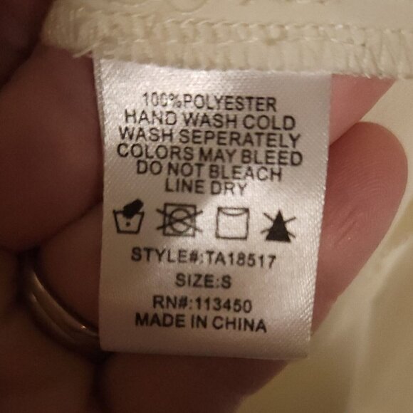 Lulumarie Womens Cream Silky Long Sleeve Boho Embroidered Ruffle Blouse Small - Picture 7 of 7